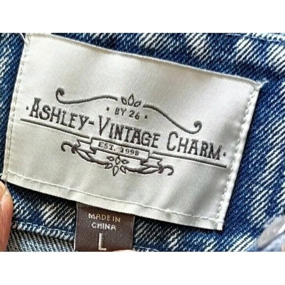 Ashley Vintage Charm Trucker Jacket Denim Jean  Size Large Lucky Road Cadillac - Picture 4 of 12